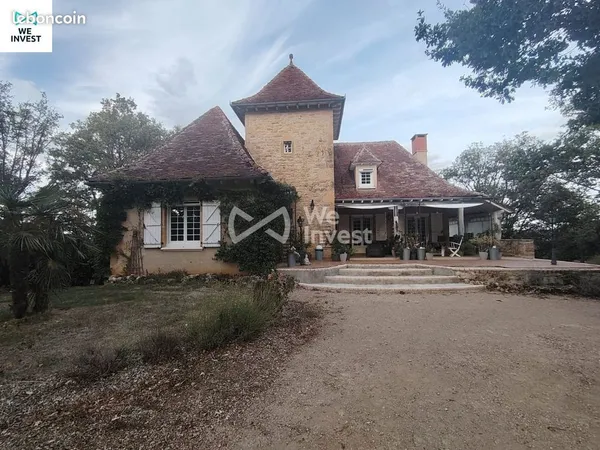 Maison 8 pièces 243 m²