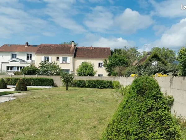 Terrain à bâtir 270m² + permis const. Accepté