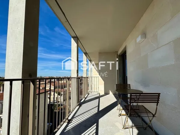 APPARTEMENT T2 MEUBLÉ AVEC TERRASSE ET PARKING  QUARTIER GARE SAINTJEAN