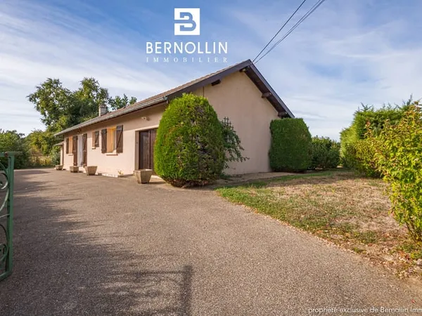 Maison de plain pied à St André sur Vieux Jonc avec vue sur