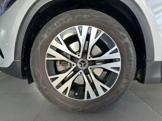 Mercedes Gla 200 progressive line — photo 10