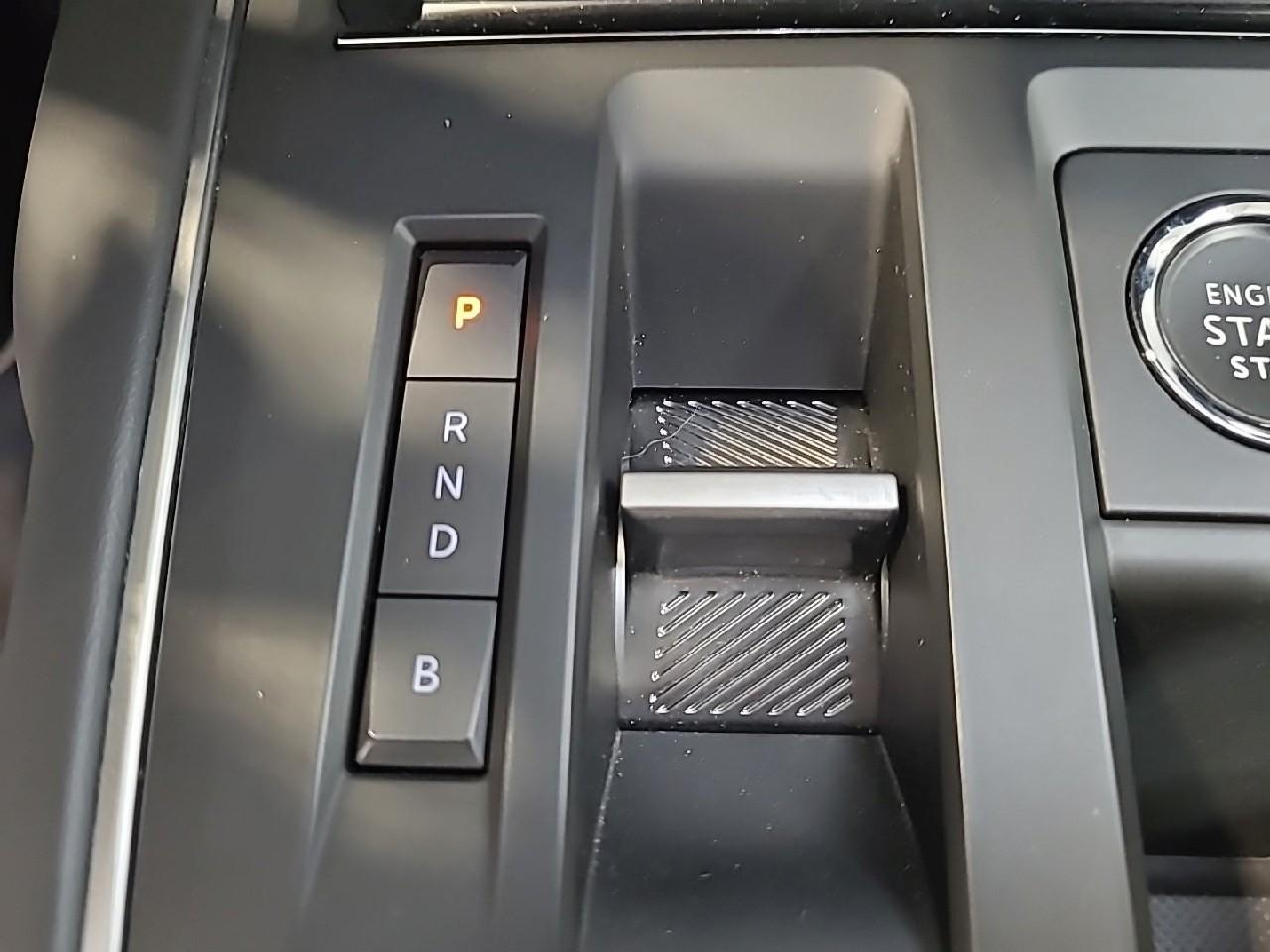 Citroën C5 Aircross hybride rechargeable 180 e-eat8 shine — photo 21