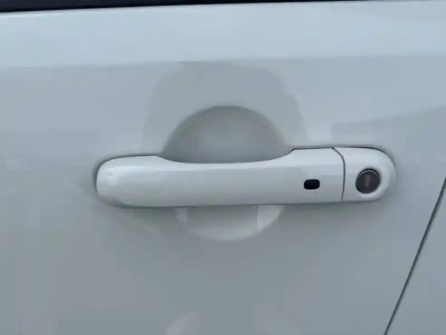 Jeep Renegade 1.3 turbo t4 190 ch phev at6 4xe eawd — photo 9