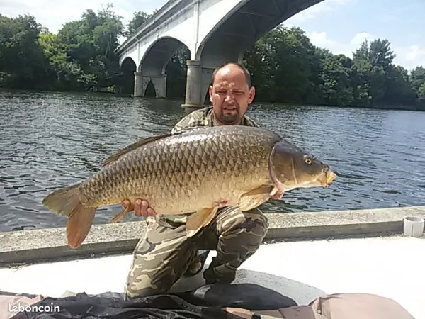 Pepite en perigord bord direct riviere et canal