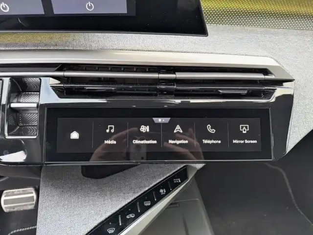 Peugeot 3008 hybrid 136 e-dcs6 gt — photo 13