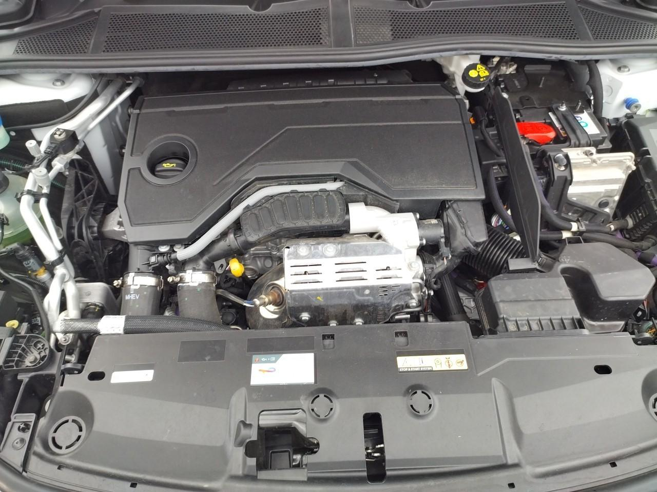 Peugeot 308 hybrid 136 e-dcs6 gt — photo 15