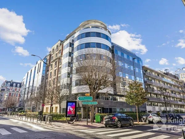 Bureaux 283 m²