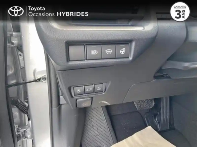 Toyota Prius rechargeable 2.0 hybride rechargeable 223ch design (sans toit panoramique) my26 — photo 14