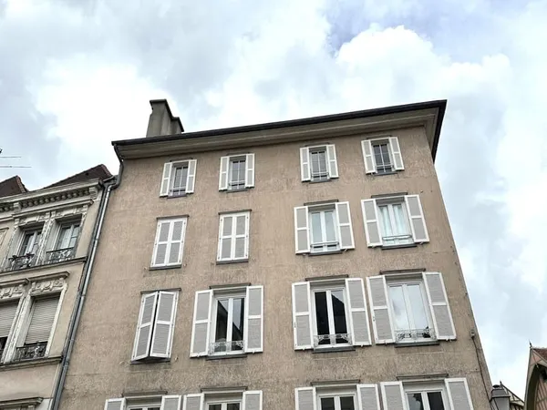 TROYES F3 CENTRE VILLE