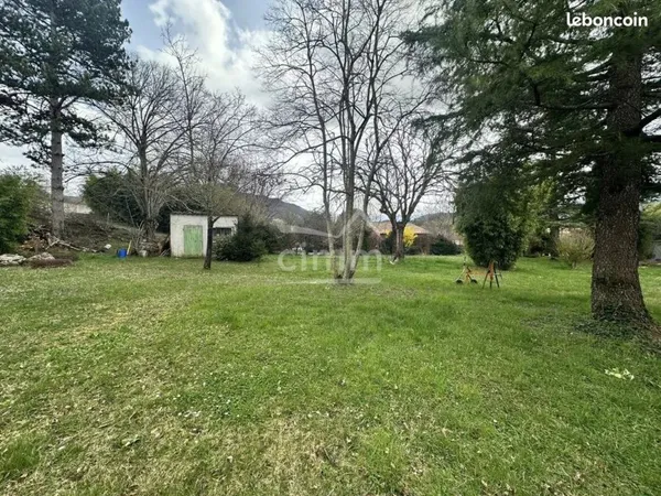 Terrain 1350 m² Sisteron