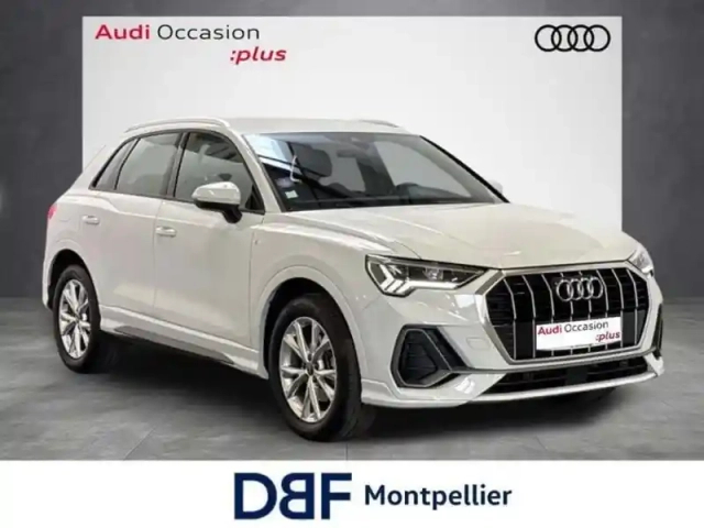 Audi Q3 35 tfsi 150 ch s tronic 7 s line — photo 6