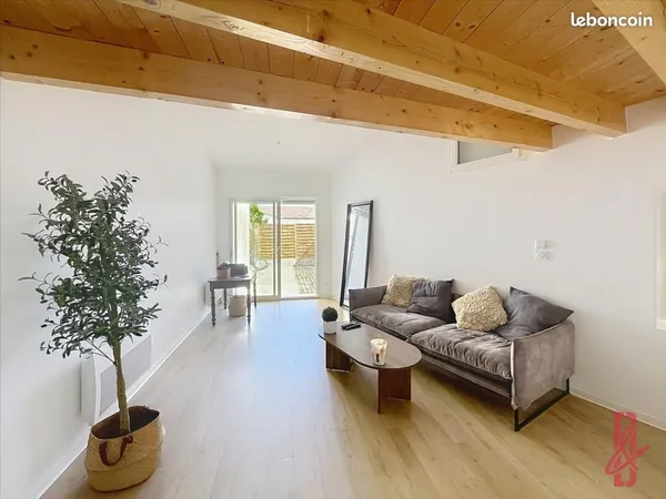 Maison 2 pièces 63 m²