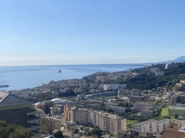 VILLE DI PETRABUGNO : T3 MEUBLE avec terrasse VUE MER