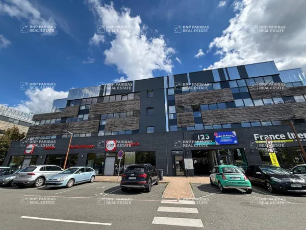 Bureaux 200 m²