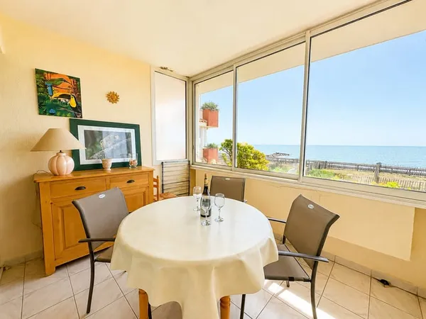 Appartement T2 - 240 000 EUR - Frontignan Plage - Vue mer prem