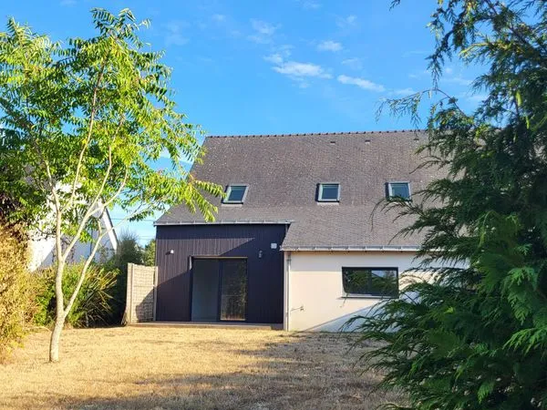 Maison de 2021 à Guérande 4 chambres RT2012 avec garage