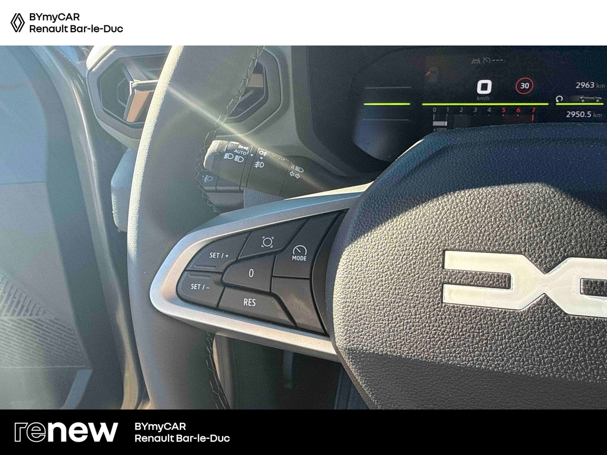 Dacia Duster Mild Hybrid 140 — photo 17