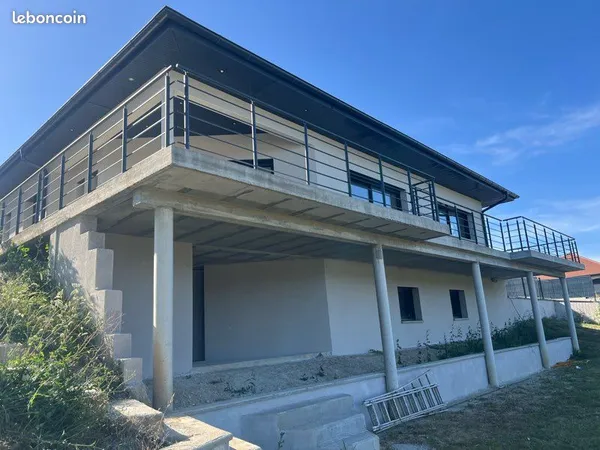 Maison, à louer ou vendre