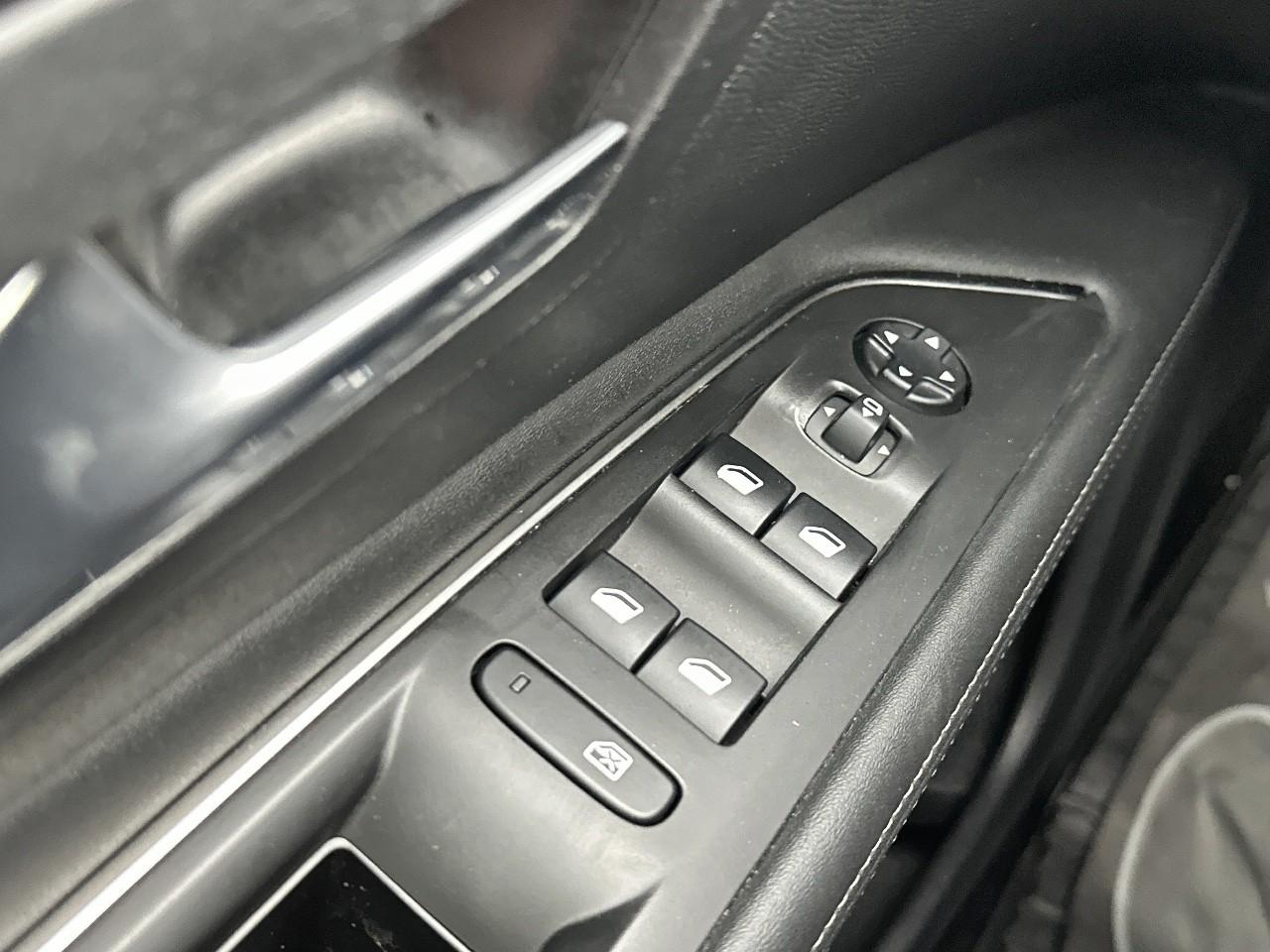 Peugeot 3008 bluehdi 130ch s&s eat8 gt line — photo 15