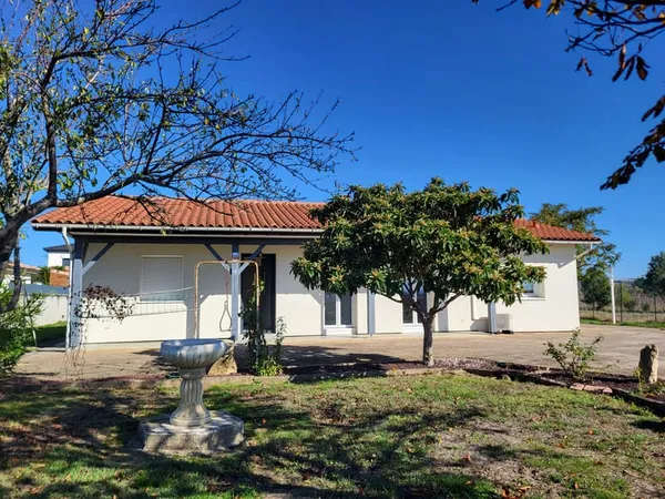 Maison 5 pièces de 140 m2 habitables à Labarthe-sur-Lèze