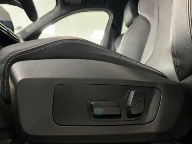 Bmw X1 sdrive18i 136ch xline — photo 16
