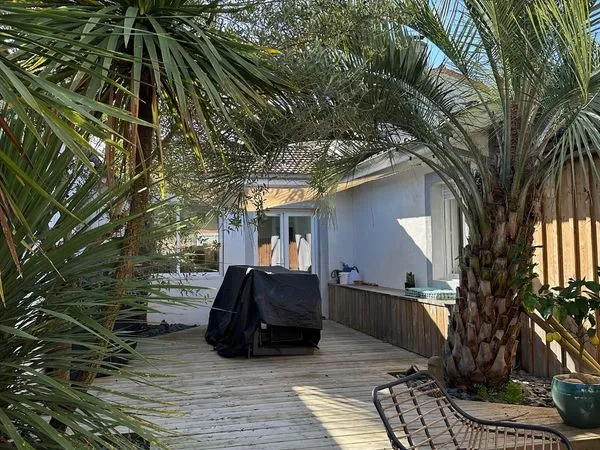 Charmante Maison meublée T3 52m2 Eysines centre au calme avec extérieur