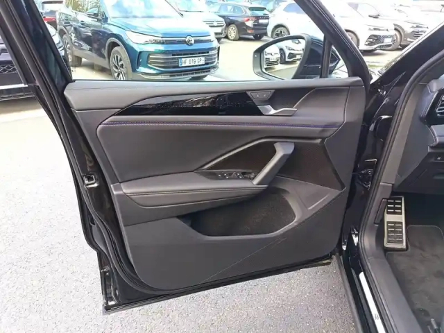 Volkswagen Tiguan 2.0 tdi 150ch dsg7 — photo 16