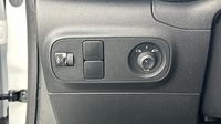 Citroen C3 1.2 PureTech 83ch S&S Feel Business — photo 18