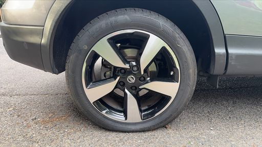 Nissan Qashqai 1.2 DIG-T 115 2WD - N-Connecta – 2015 – 100517 km – Essence – Boîte Manuelle — photo 20
