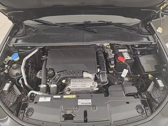 Peugeot 408 puretech 130 ch s&amp;s eat8 — photo 30