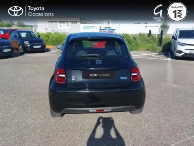 Fiat 500 e 118ch my23 — photo 4