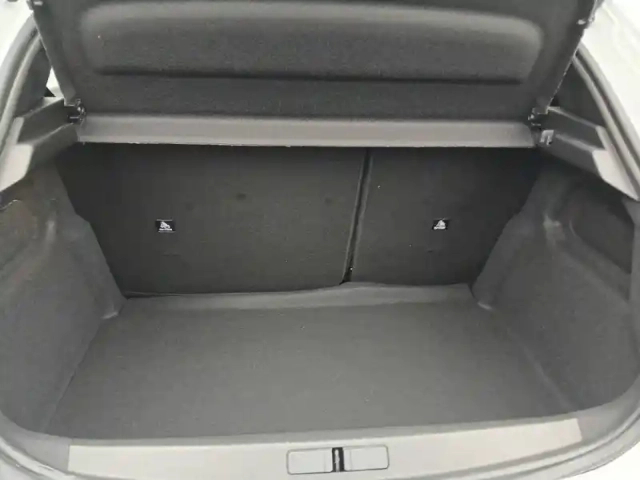 Peugeot 208 100 s&amp;s bvm6 — photo 6