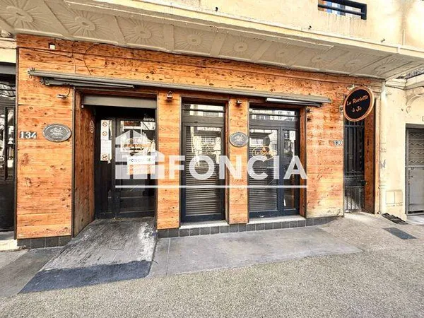 Local commercial 150 m²
