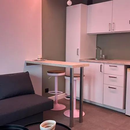 STUDIO Meublé Cote Pavée