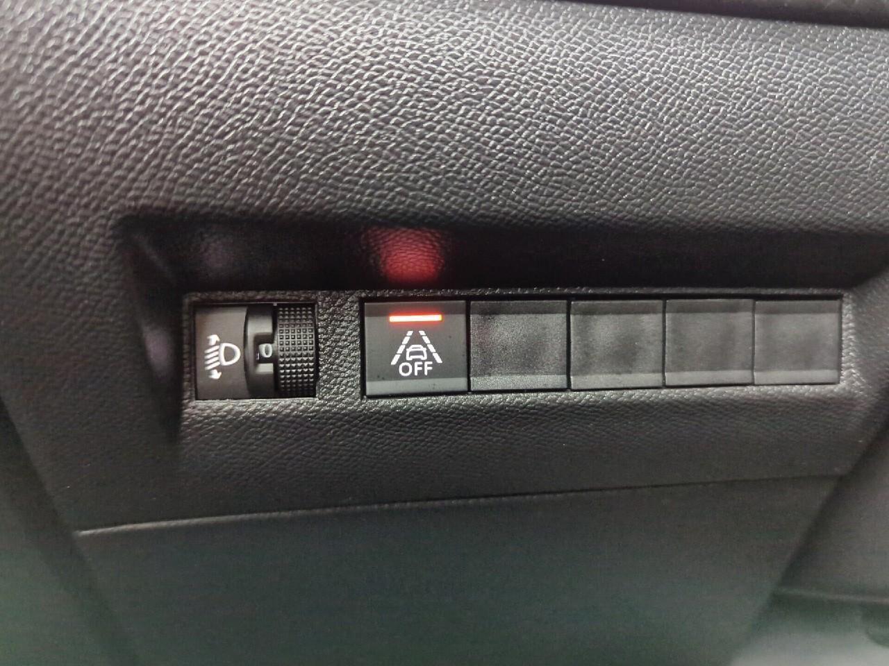 Peugeot 2008 puretech 130 s&s bvm6 allure — photo 22