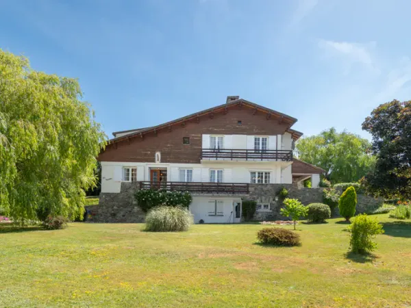 Magnifique maison avec grand terrain à Osséja