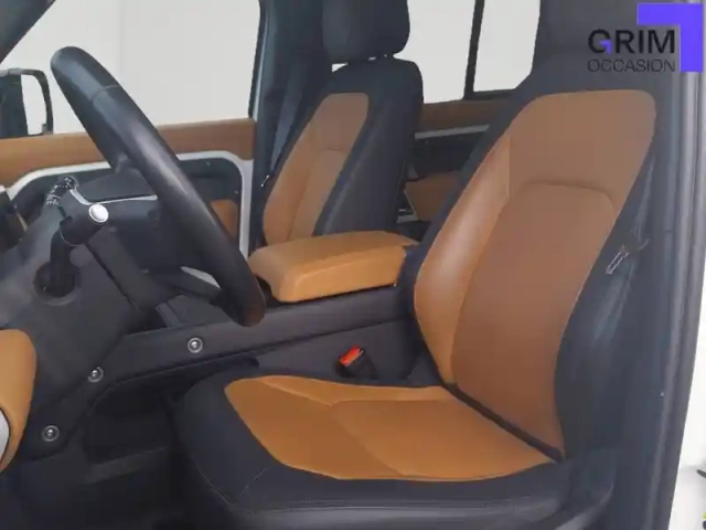 Land Rover Defender 110 p400e phev bva8 x-dynamic — photo 4