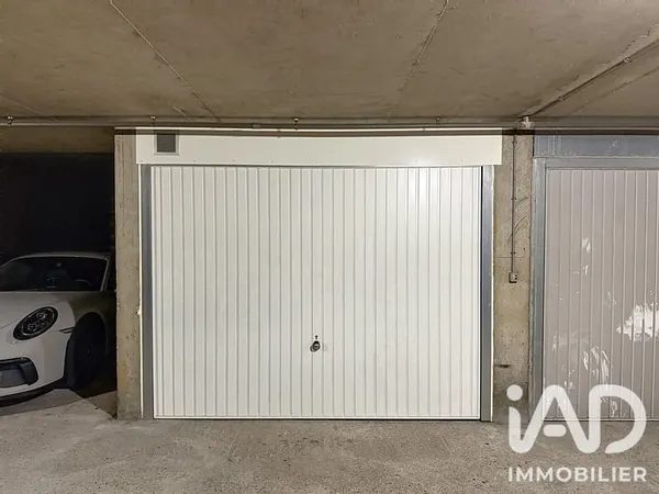 Parking 15 m²
