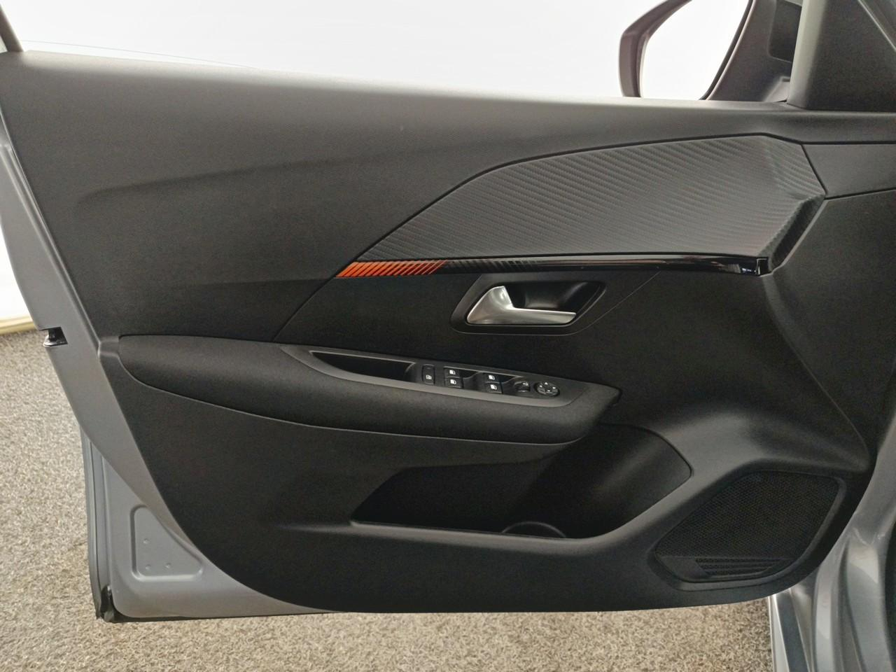 Peugeot 208 puretech 75 s&s bvm5 active pack — photo 19
