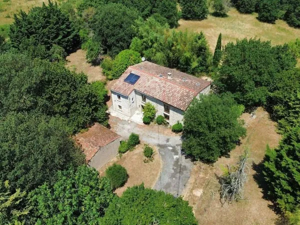 Maison 7 pièces 221 m²