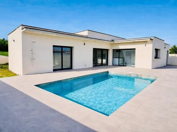 Maison récente de plain-pied 128 m² 3 chambres piscine garage