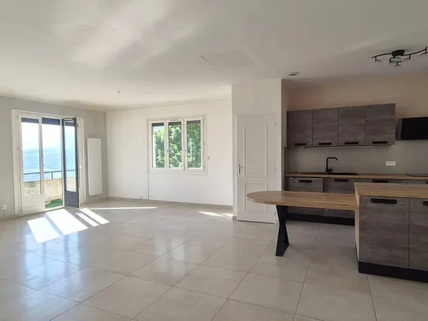 Appartement 4 pièces 86 m²