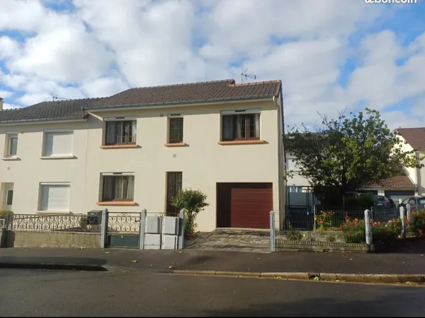 Maison 110 m² - 4 chambres - Garage et jardin - Vire Normandie