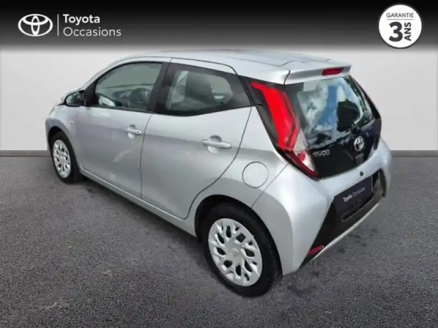 Toyota Aygo 1.0 vvt-i 72ch x-play 5p my20 — photo 17