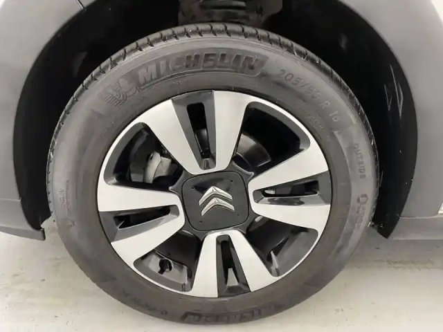 Citroën C3 puretech 83 ch bvm5 — photo 17