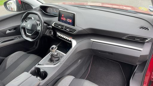 Peugeot 3008 1.6 BlueHDi 120 - Active Business – 2017 – 169986 km – Diesel – Boîte Manuelle — photo 22