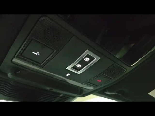 Land Rover Discovery Sport p300e r-dynamic se awd bva — photo 30