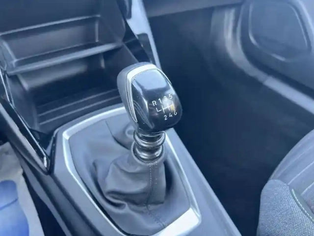 Peugeot 2008 puretech 100 s&amp;s bvm6 — photo 62
