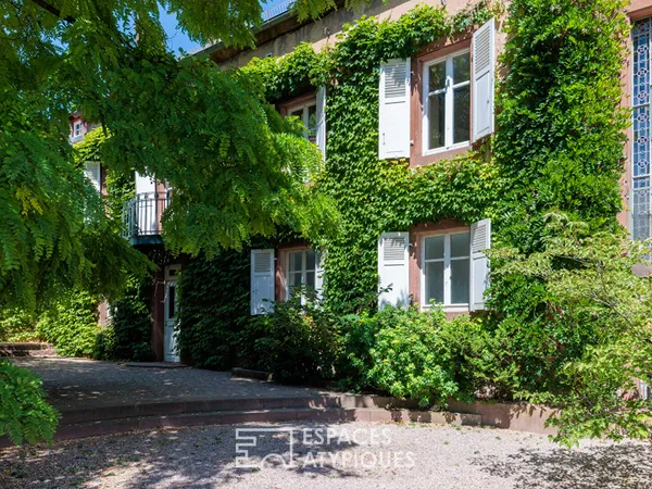 Demeure bourgeoise de caractère avec parc paysagé