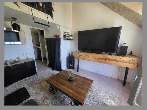 ARZON - À 300 M DE LA PLAGE ET DU PORT - CHARMANT APPARTEMENT AVEC CHAMBRE EN MEZZANINE